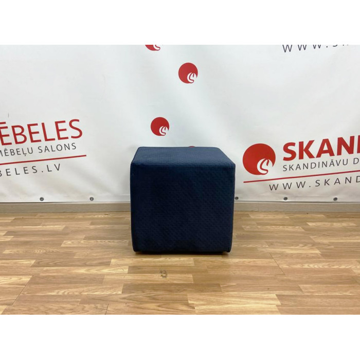 Pufas KUBIC (Velvetas 4 grupės audinys) 